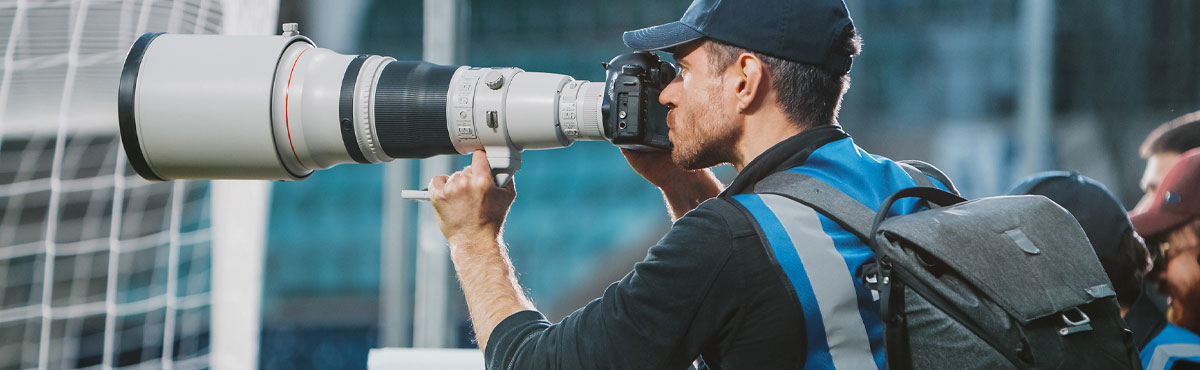 Method of Issuing Media Passes Varies Across Country